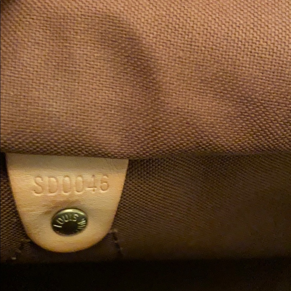 Louis Vuitton Speedy Travel Bag 30 - Picture 13 of 16